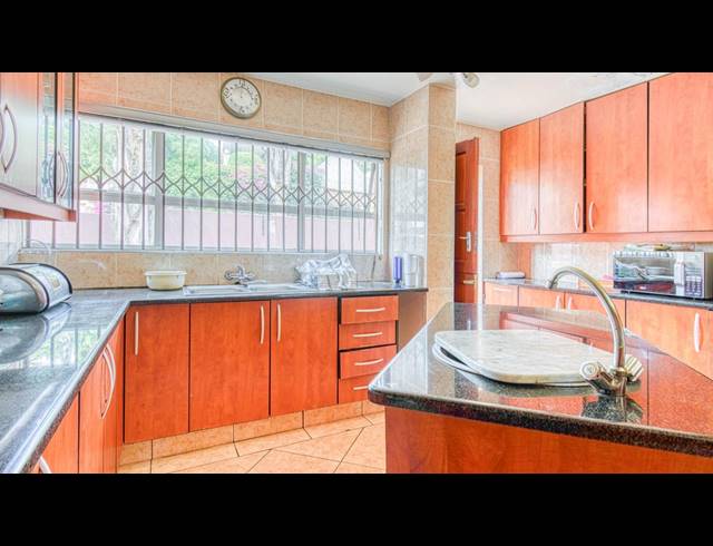 3 BEDROOM HOUSE FOR SALE IN GLENVISTA